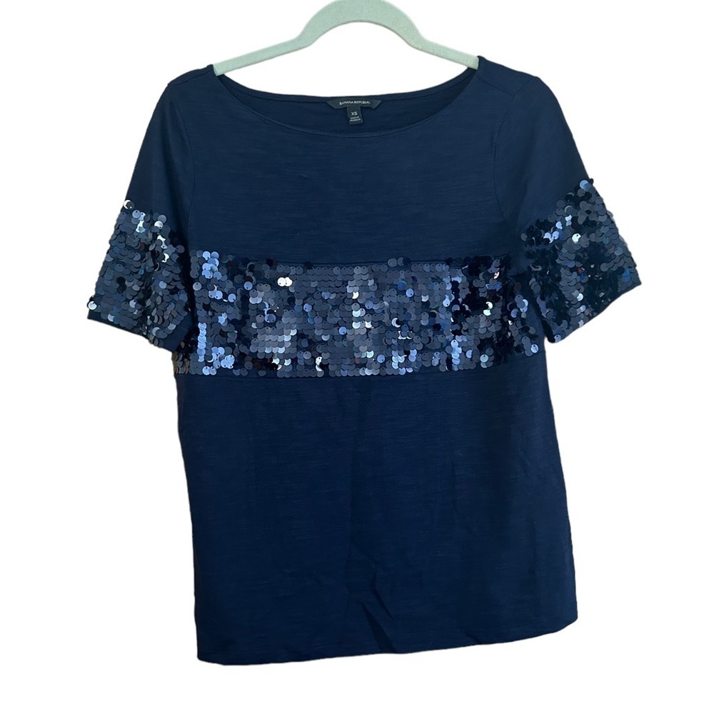 BANANA REPUBLIC NAVY BLUE SEQUIN TEE